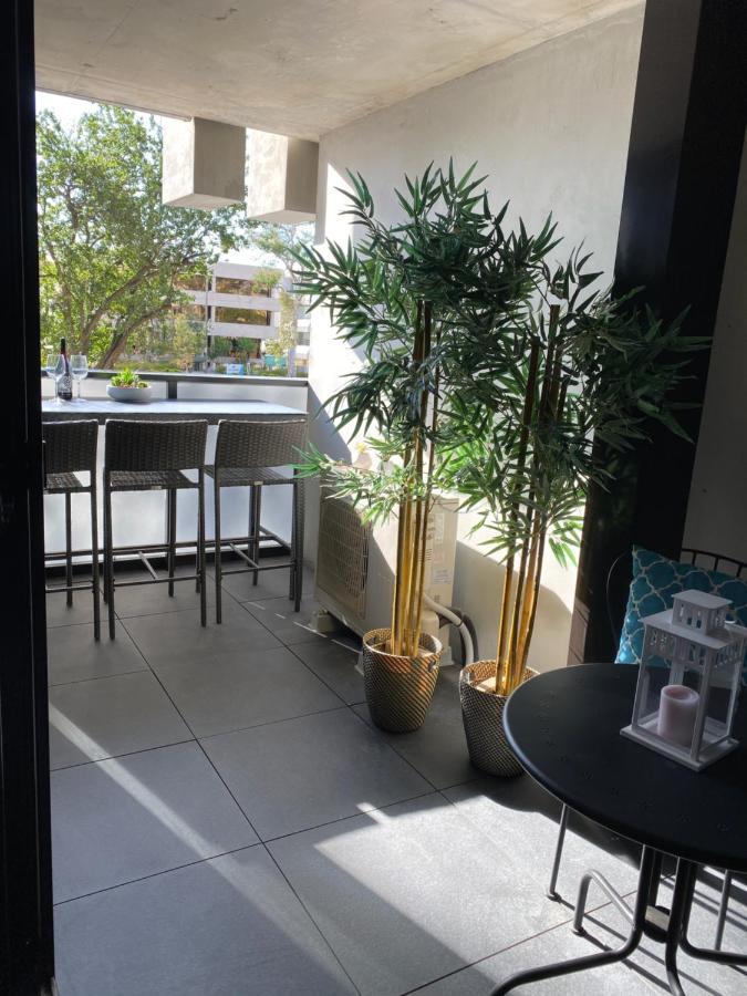 Midnight Luxe 1Br 1Bath Apartment 104 In The Heart Of Braddon Pool Sauna Secure Parking Wine Wifi Canberra Extérieur photo