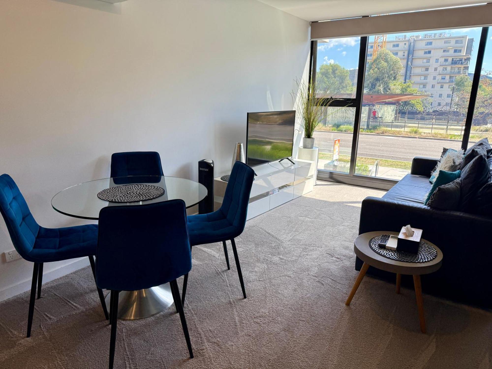 Midnight Luxe 1Br 1Bath Apartment 104 In The Heart Of Braddon Pool Sauna Secure Parking Wine Wifi Canberra Extérieur photo