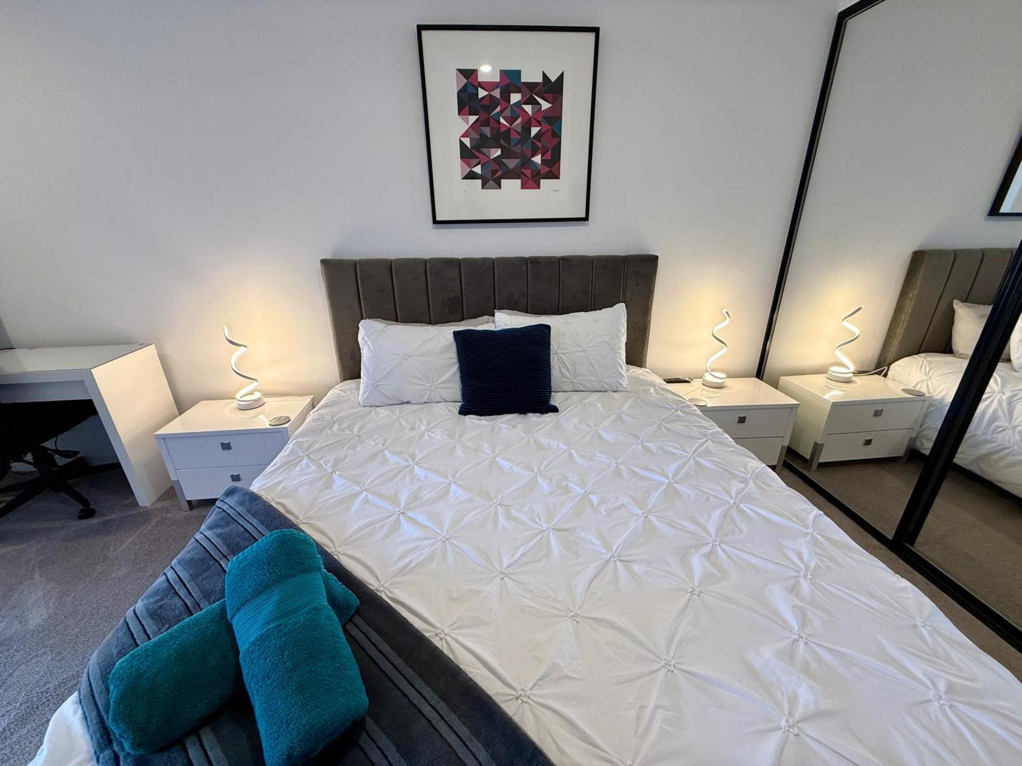 Midnight Luxe 1Br 1Bath Apartment 104 In The Heart Of Braddon Pool Sauna Secure Parking Wine Wifi Canberra Extérieur photo